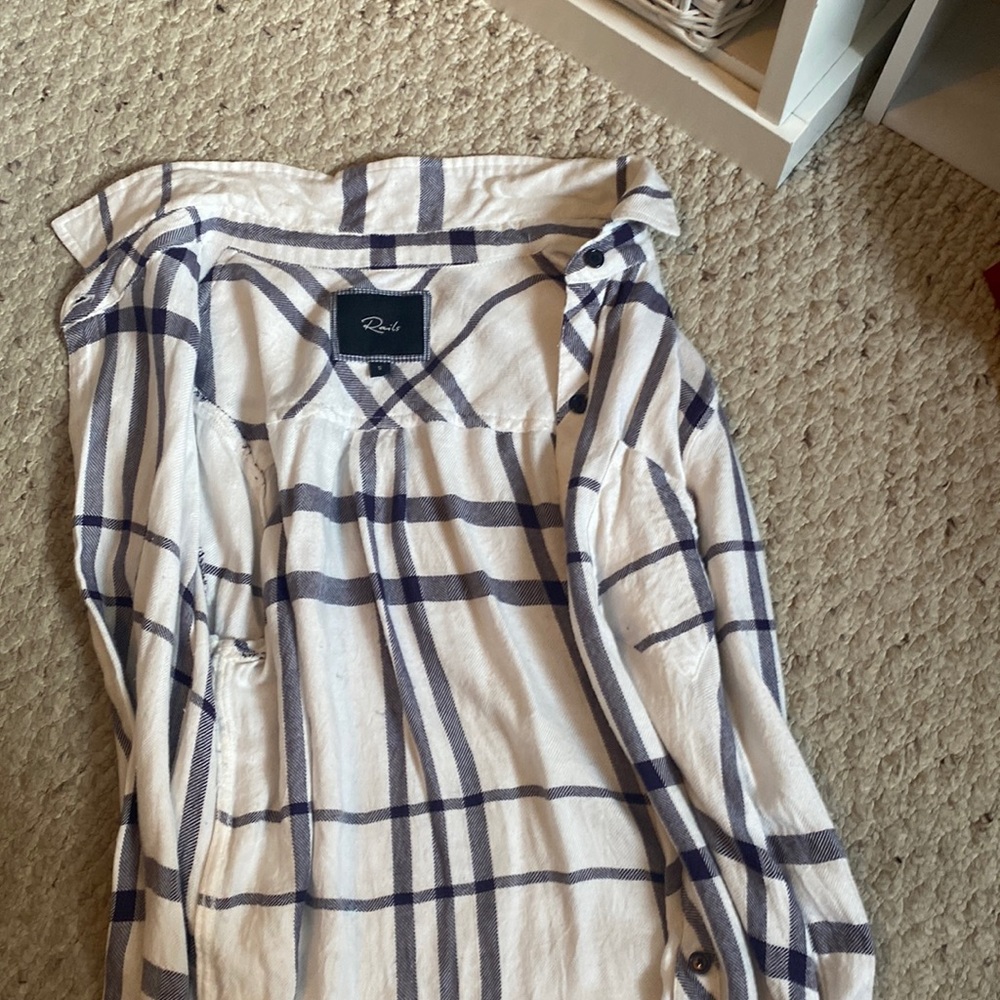 Rails Flannel Size Small - image 1